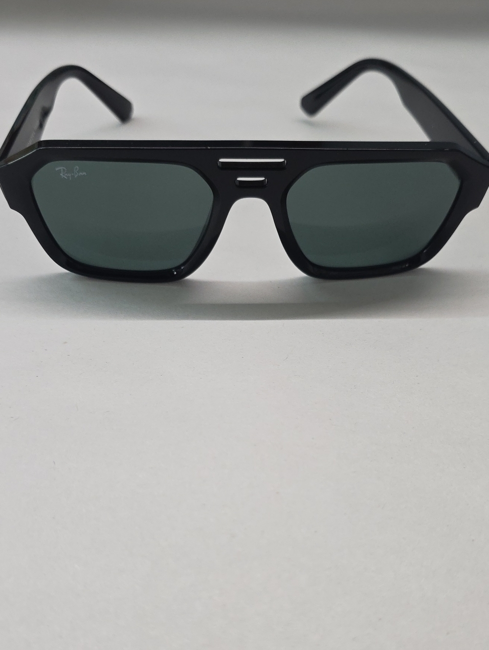 Ray-Ban Black RB4397 Corrigan Sunglasses Unisex PreOwned (Read Description)